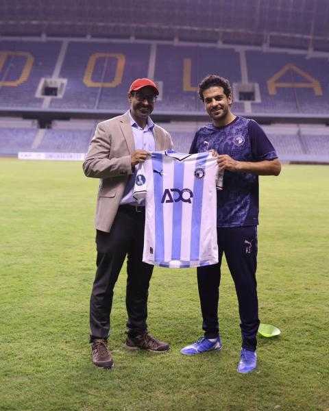 السفيرة ميادة عصام تحفّز لاعبي بيراميدز قبل مواجهة باور ديناموز بدوري الأبطال