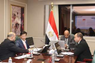 وزير الكهرباء يبحث مع مجموعة CSGI الصينية التعاون بمجالات دمج الطاقات المتجددة