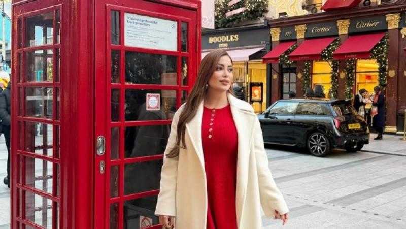 نسرين طافش تشارك صور جديدة بفستان أحمر