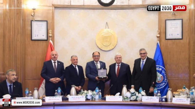 جانب من التكريم