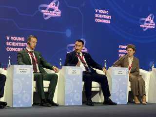 رئيس هيئة المحطات النووية يستعرض تطور مشروع الضبعة في مؤتمر العلماء الشباب بسوتشي الروسية
