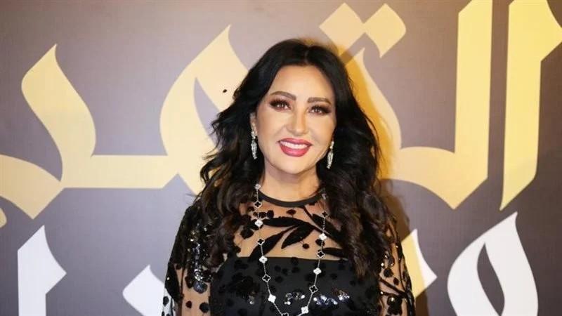 لطيفة تتألق بجائزة أفضل مطربة في ملتقى التميز والإبداع العربي