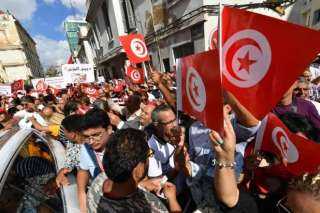 تونس.. المتظاهرون يشاركون في مسيرة تطالب بالحريات تونس.. المتظاهرون يشاركون في مسيرة تطالب بالحريات