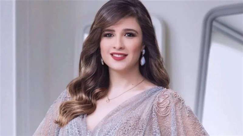 ياسمين عبدالعزيز 