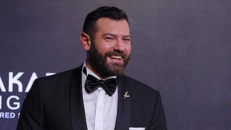 عمرو يوسف يرد على مزاعم تجاهله لدينا الشربيني في عرض ”درويش”