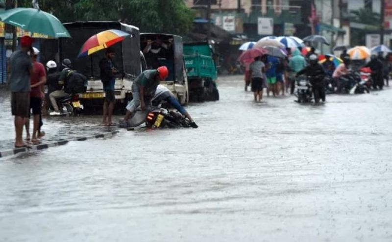 ارتفاع حصيلة فيضانات سريلانكا إلى 159 قتيلاً و203 مفقودين وسط دمار واسع واستغاثة دولية