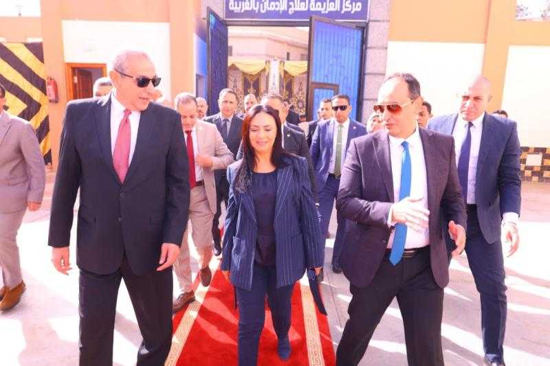 وزيرة التضامن الاجتماعي تصل إلى محافظة الغربية لتتفقد عدد من المشروعات