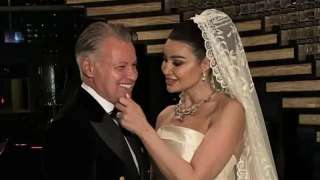 فيفي عبده تهنئ أروى جودة بزفافها