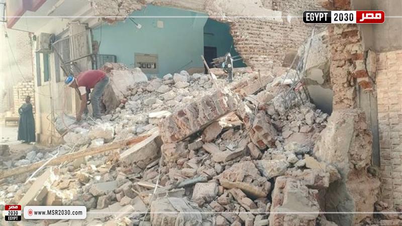 انهيار منزل مكون من