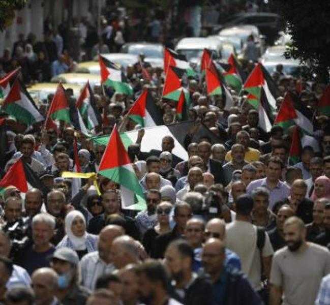 وقفتان برام الله ونابلس في اليوم العالمي للتضامن مع الشعب الفلسطيني