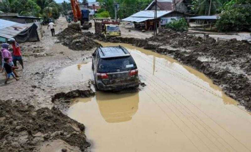 مصرع أكثر من 600 شخص جراء السيول والانهيارات في جنوب شرق آسيا