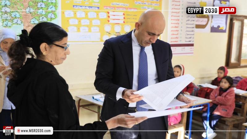 جانب من جولة وزير التعليم
