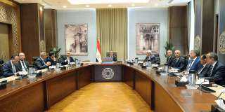 رئيس الوزراء يتابع إجراءات توفير الأسمدة في الأسواق... رئيس الوزراء يتابع إجراءات توفير الأسمدة في الأسواق وجهود حوكمة منظومة دعمها