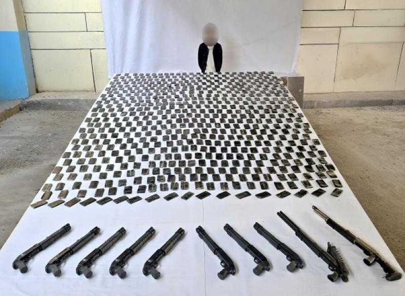 الداخلية تسقط بؤر إجرامية للاتجار بالمخدرات والأسلحة… ومصرع عنصر شديد الخطورة في سوهاج