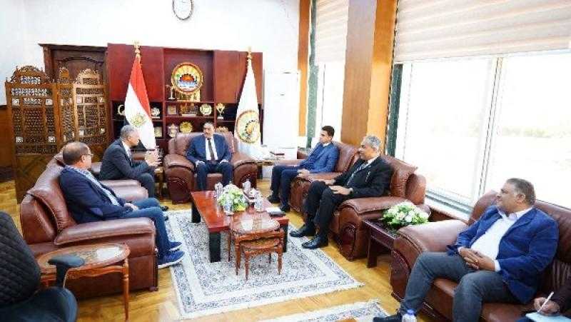 رئيس شركة كهرباء البحيرة يكشف عن تنفيذ مشروعات إستراتيجية فى القطاع