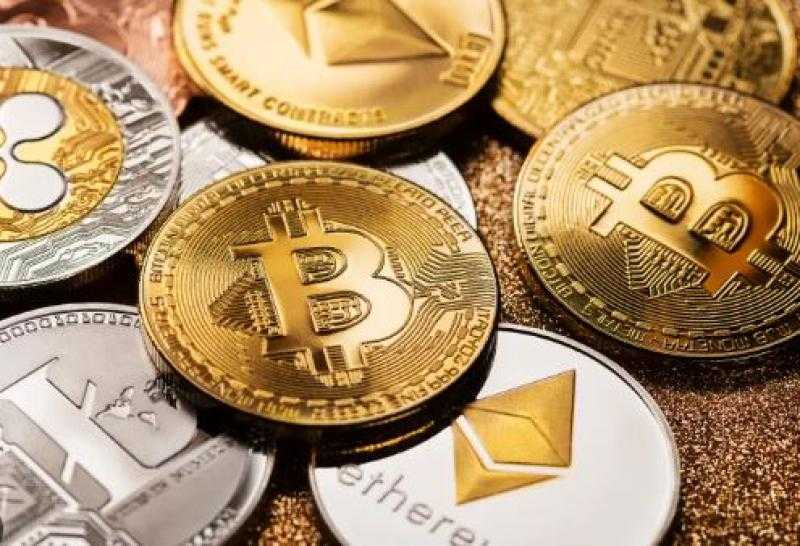 بيتكوين تنخفض إلى أقل من 85 ألف دولار