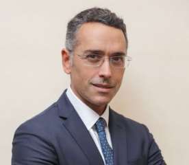 عمرو دمرداش يتولى رئاسة قطاع ائتمان الشركات والقروض... عمرو دمرداش يتولى رئاسة قطاع ائتمان الشركات والقروض المشتركة ببنك مصر