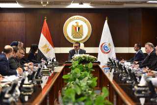 وزير الصحة يتابع مع محافظ البحيرة إنجاز المشروعات... وزير الصحة يتابع مع محافظ البحيرة إنجاز المشروعات الصحية ويبحث التوسع في الخدمات
