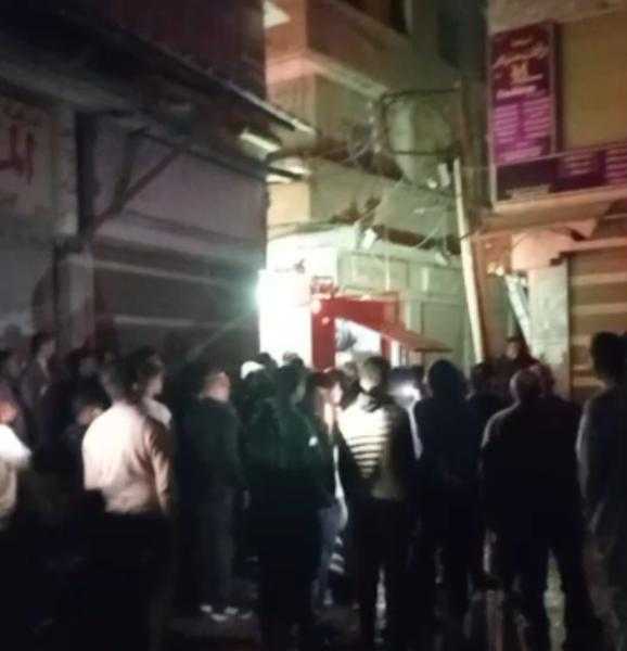 إصابة3 أشخاص بينهم شرطي في حريق بسوق الخواجات في المنصورة