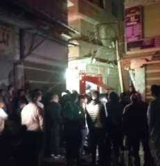 إصابة3 أشخاص بينهم شرطي في حريق بسوق الخواجات في المنصورة