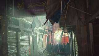 النيابة تباشر التحقيق في حريق سوق الخواجات بالمنصورة... النيابة تباشر التحقيق في حريق سوق الخواجات بالمنصورة وتنتدب الطب الشرعي