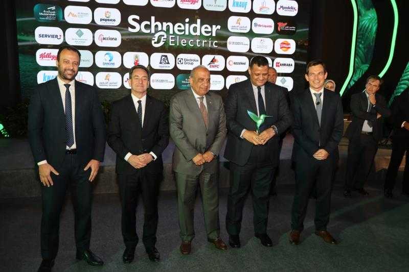 وزير الكهرباء يشارك بختام حملة كفاءة الطاقة ”2025” بالتعاون مع شركة شنايدر إلكتريك