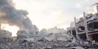 الاحتلال يفجّر مباني سكنية شرقي غزة ويقصف خان يونس رغم اتفاق وقف إطلاق النار