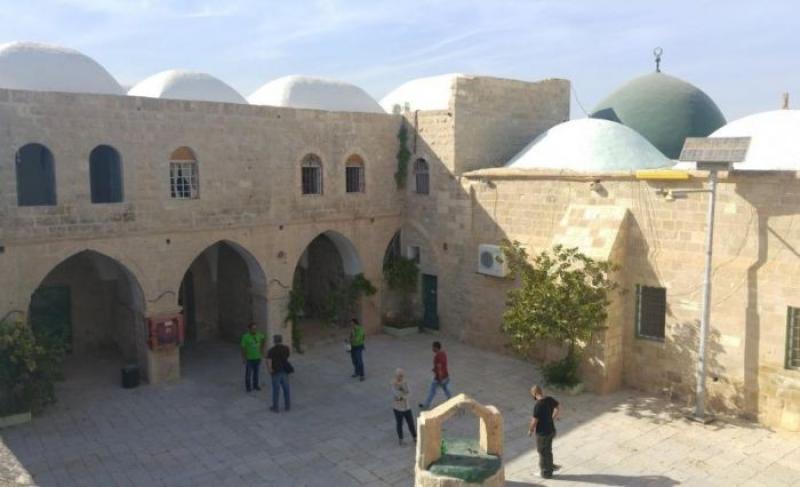 اقتحام مستوطنين للمسجد الأقصى واعتقالات في الضفة الغربية