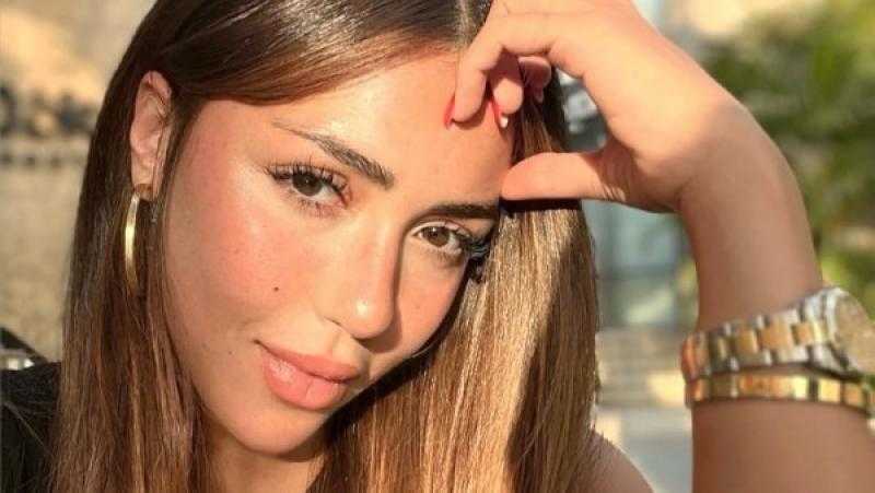 سارة سلامة تتألق بإطلالة جذابة في أحدث ظهور لها