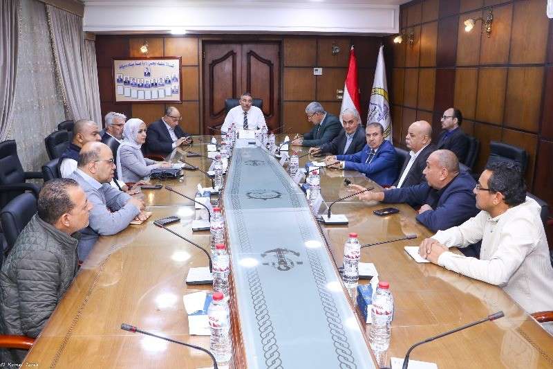ميناء دمياط يعقد اجتماعًا تنسيقيًا مع الجهات المعنية