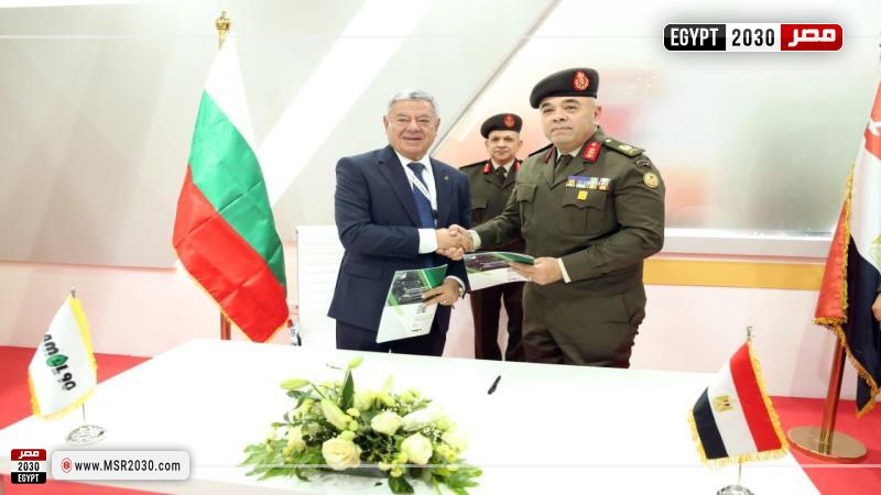 لقاءات ثنائية مكثفة لقادة الأفرع الرئيسية وكبار قادة القوات المسلحة باليوم الثانى لمعرض إيديكس