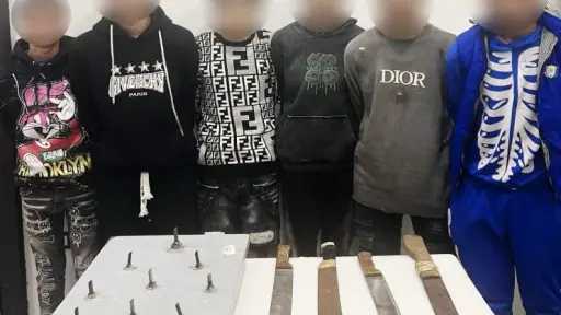 ضبط مقاول بالقاهرة لإدارته صفحة لبيع الأسلحة البيضاء والصوت