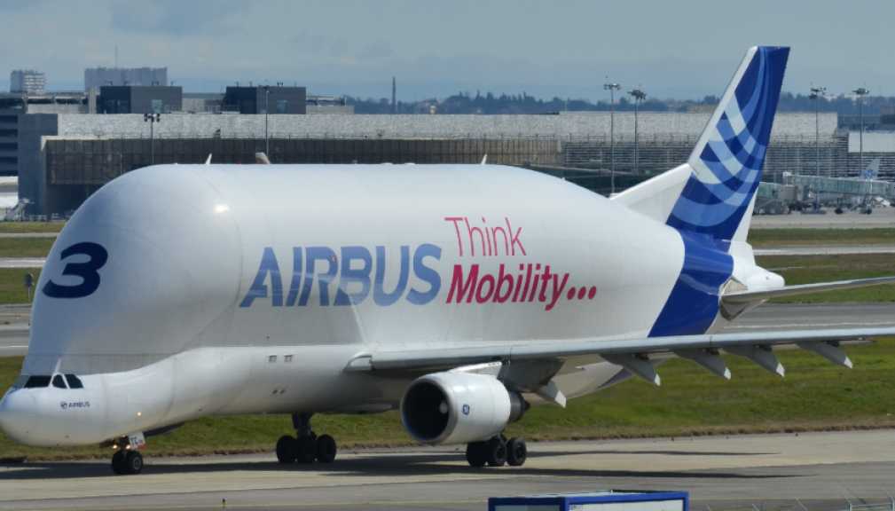 «إيرباص» تخفض خطط التسليم بعد أزمة طراز «A320»