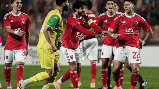 هل يغادر عبد القادر الأهلي؟ وموقف عطية الرسمي... هل يغادر عبد القادر الأهلي؟ وموقف عطية الرسمي من الرحيل