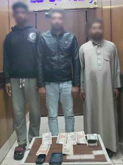 المتهمين 