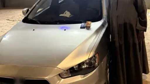 القبض على مقاول حاول استقطاب فتيات أمام جامعة... القبض على مقاول حاول استقطاب فتيات أمام جامعة سوهاج