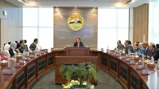 رئيس الوزراء يستعرض عددا من ملفات عمل ”مركز المعلومات” الداعمة لجهود الدولة التنموية