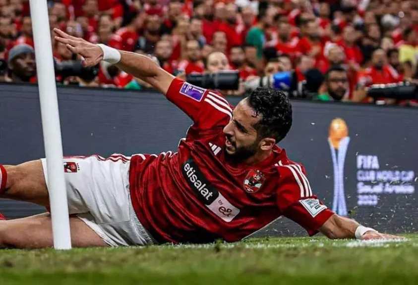 عاجل| الأهلي يُعلن تفاصيل البرنامج العلاجي لـ كريم فؤاد