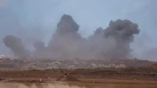 جيش الإحتلال يهاجم أهدافا تابعة لحزب الله في... جيش الإحتلال يهاجم أهدافا تابعة لحزب الله في جنوب لبنان