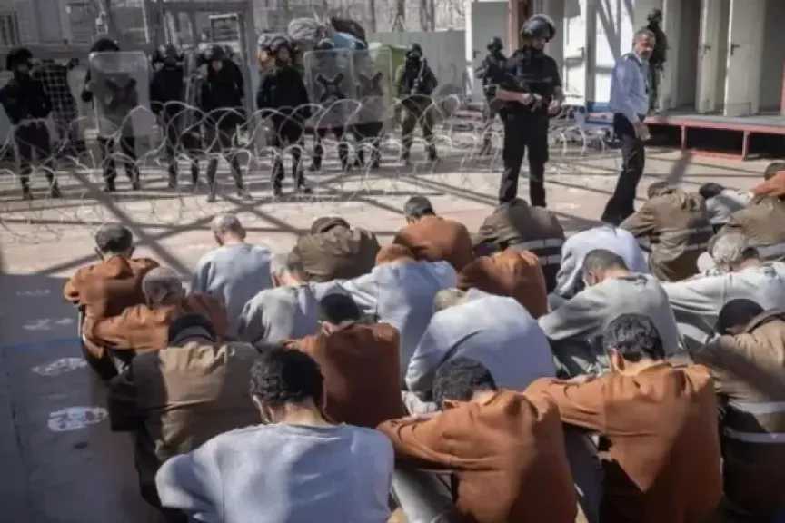 مجـ زرة خلف القضبان | استشهاد أسرى فلسطينيين بسجون الاحتلال.. وبيان عاجل من حماس