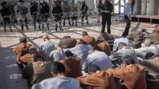 مجـ زرة خلف القضبان | استشهاد أسرى فلسطينيين... مجـ زرة خلف القضبان | استشهاد أسرى فلسطينيين بسجون الاحتلال.. وبيان عاجل من حماس