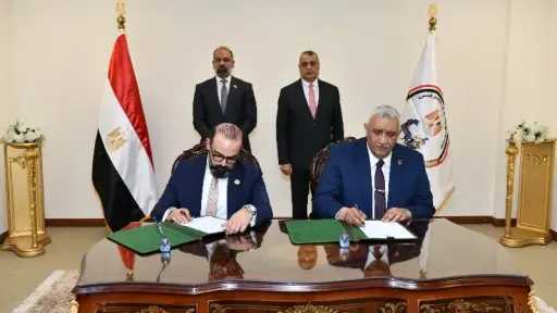 في ختام معرض إيديكس.. توقيع عقود للتعاون المشترك... في ختام معرض إيديكس.. توقيع عقود للتعاون المشترك في المجال العسكري