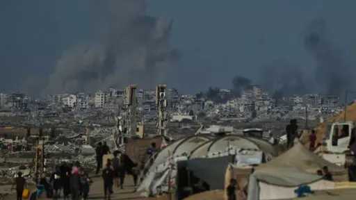 الأونروا: آلاف الشاحنات جاهزة للدخول إلى غزة وإسرائيل... الأونروا: آلاف الشاحنات جاهزة للدخول إلى غزة وإسرائيل تمنع مئات الأصناف الأساسية