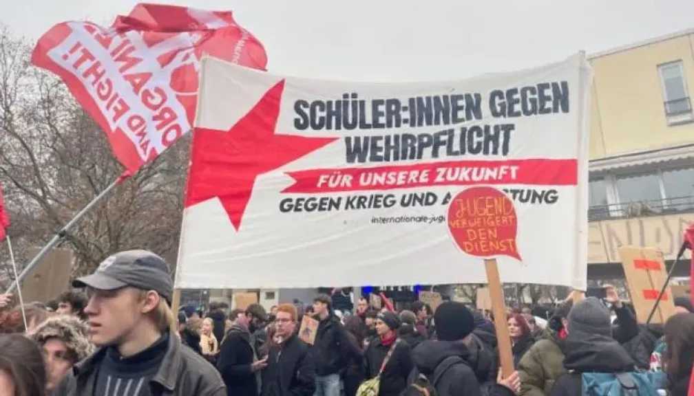 احتجاجات طلابية واسعة في ألمانيا على قانون الخدمة العسكرية الجديد
