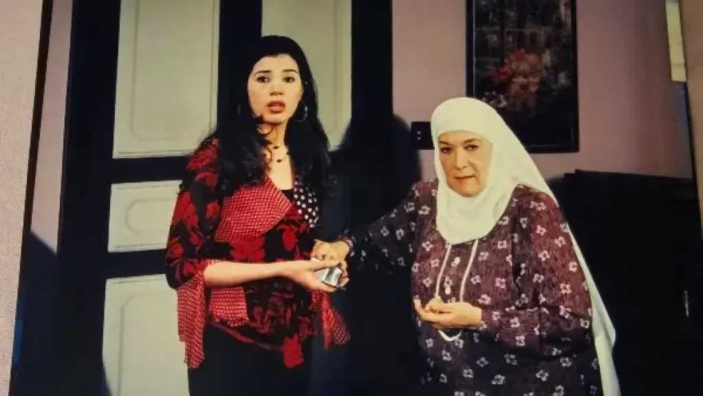 رانيا فريد شوقي  تعود بالذاكرة بصورة نادرة مع الراحلة هدى سلطان