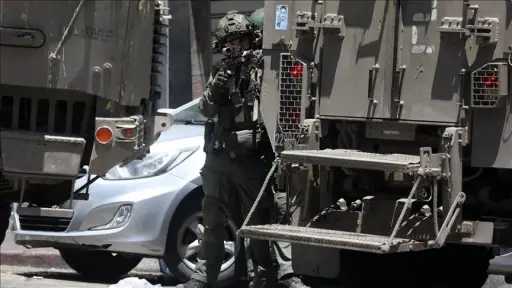 جيش الاحتلال الإسرائيلي يصيب فلسطينيين اثنين بالرصاص شمال القدس