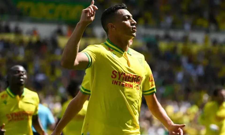 عمرو جمال: «مصطفى محمد لاعب مصنوع.. وحسام حسن أكثر موهبة»