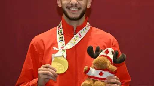 عاجل| محمد السيد يتوج بذهبية كأس العالم لسلاح... عاجل| محمد السيد يتوج بذهبية كأس العالم لسلاح سيف المبارزة في فانكوفر بعد الفوز على لاعب إسرائيل