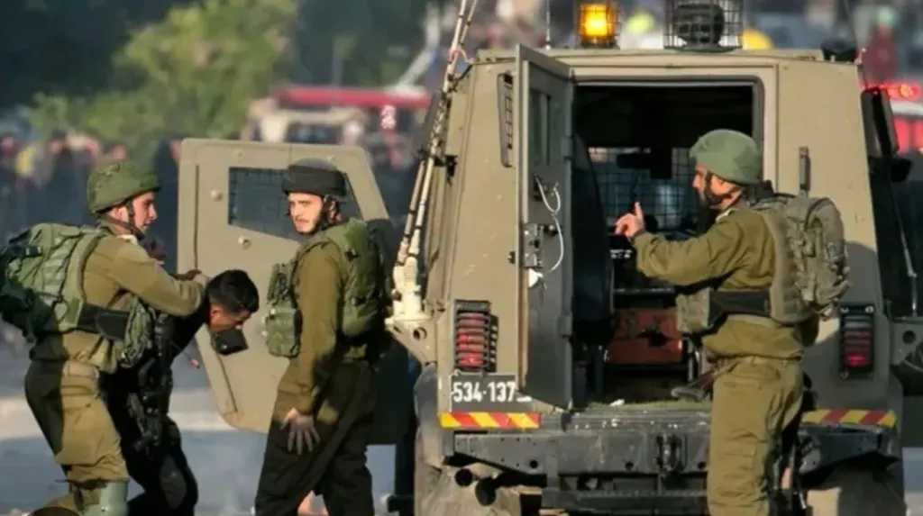 الاحتلال يعتقل أسيرا محررا شمال رام الله