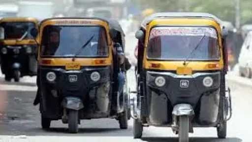 المتحدث باسم محافظة الجيزة: مبادرة إحلال التوك توك... المتحدث باسم محافظة الجيزة: مبادرة إحلال التوك توك اختيارية والطلبات تتجاوز المستهدف في المرحلة الأولى